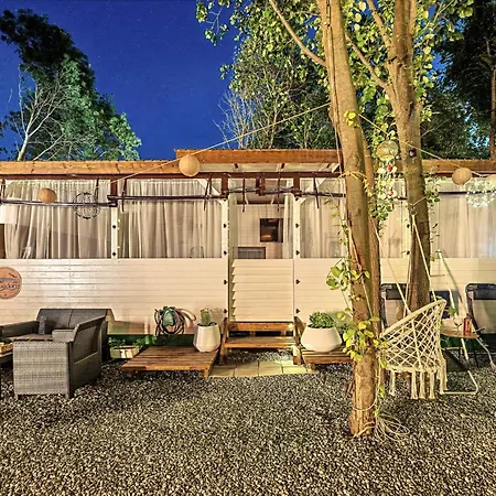 Aquadoria House مكان تخييم *