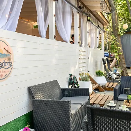 مكان تخييم Aquadoria House سوزوبول
